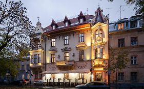 Chopin Hotel Λβιβ Exterior photo
